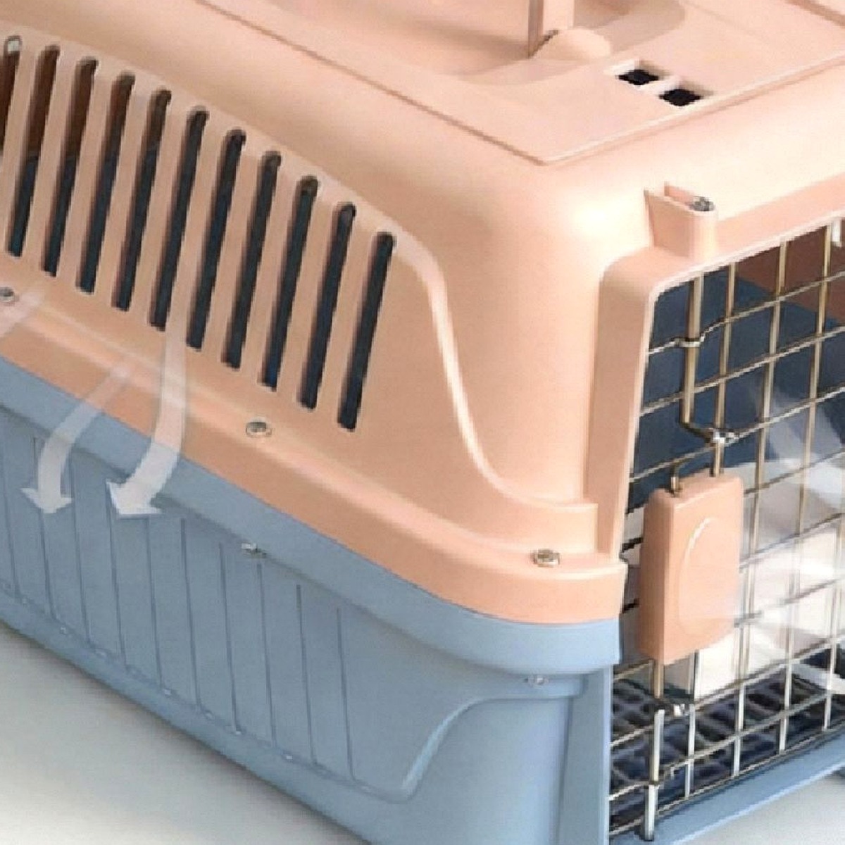 Pet Travel Carrier for Cats and Small Dogs - Image 2